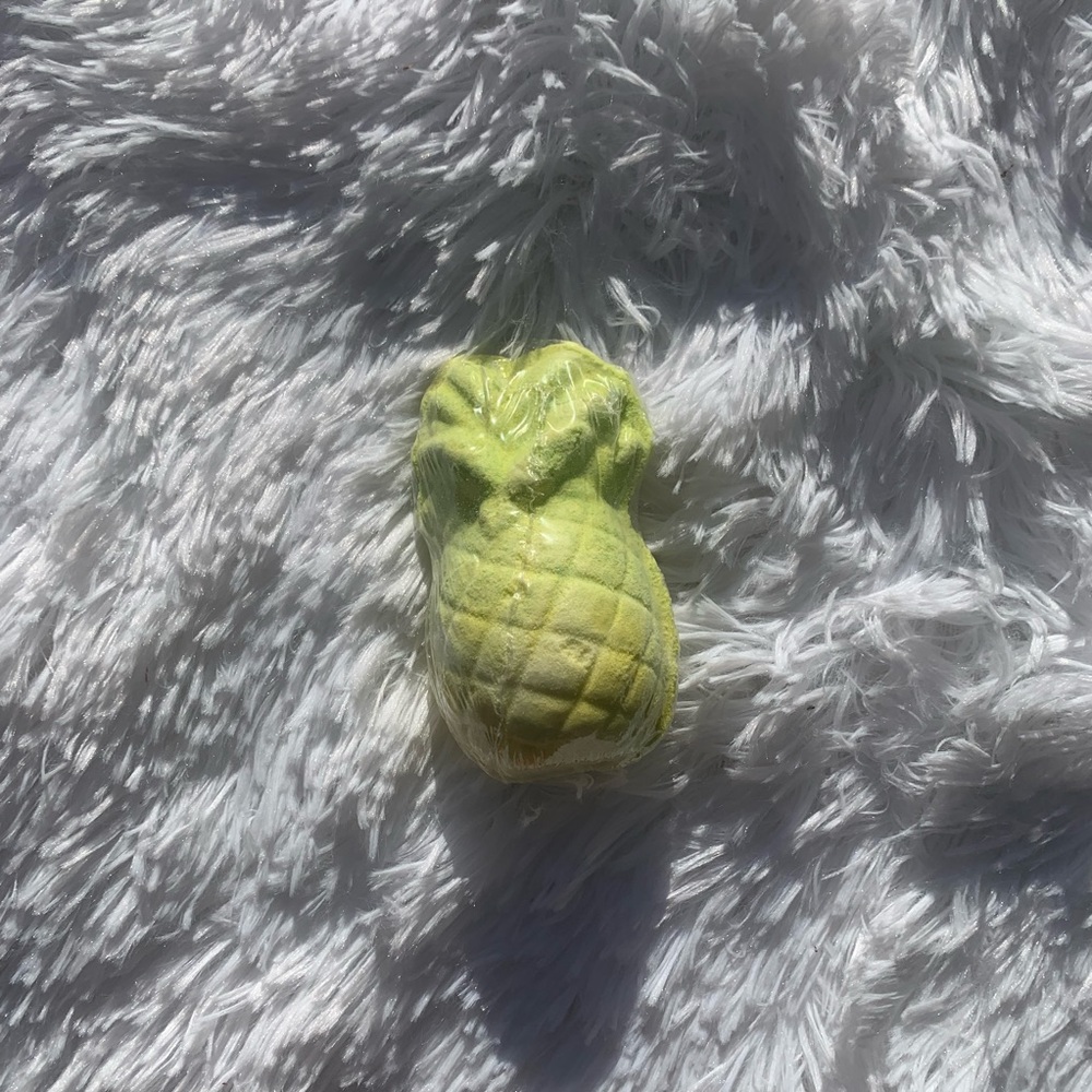 Bath Bomb Pineapple